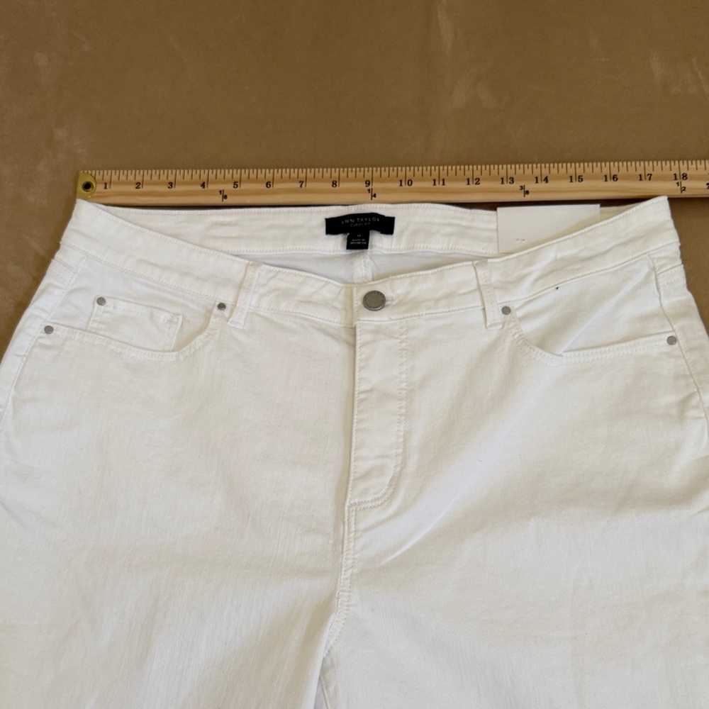 Ann Taylor The Slim Boot Curvy White Women's Jeans Size 14 Mid Rise - Picture 8 of 11